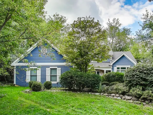 (undisclosed Address), Barrington, IL 60010