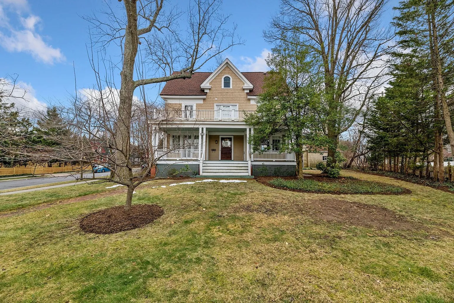 600 Cedar St NW photo 1