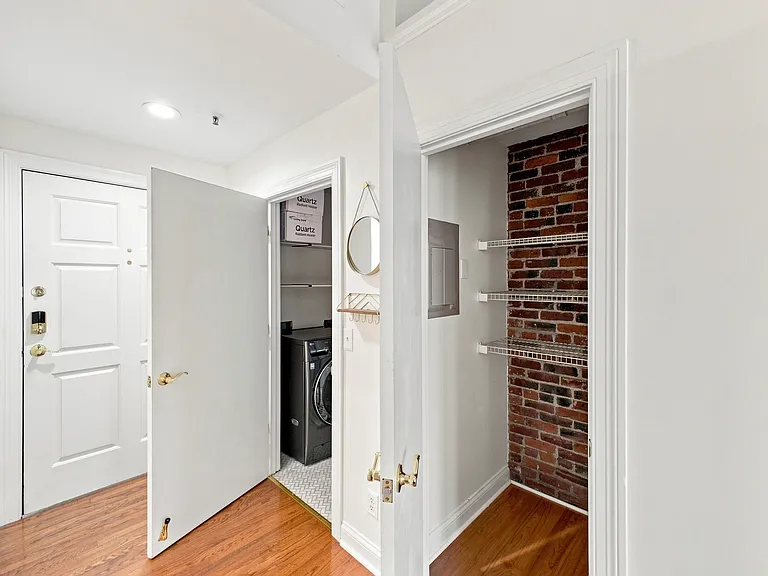 55 W Livingston Ave #203 — Photo 23
