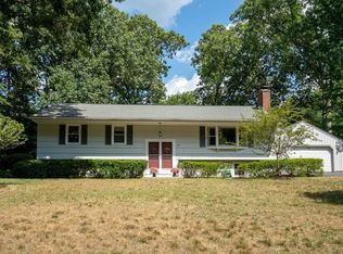 85 Pioneer Dr, Longmeadow, MA 01106