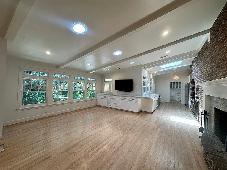1531 W Laurel Ave — Photo 13
