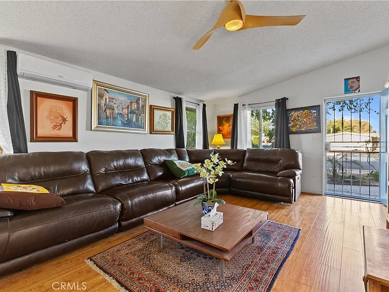 38457 Glenbush Ave — Photo 6