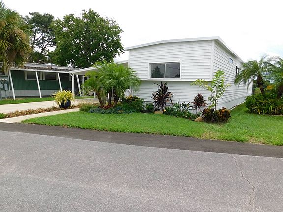 3rd image of 13 Bonny Shores Dr