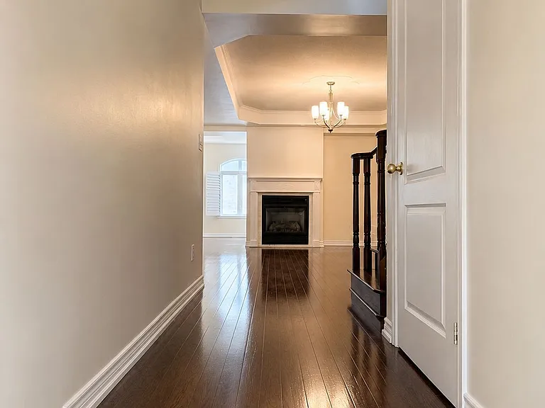 2238 Gladacres Ln — Photo 5
