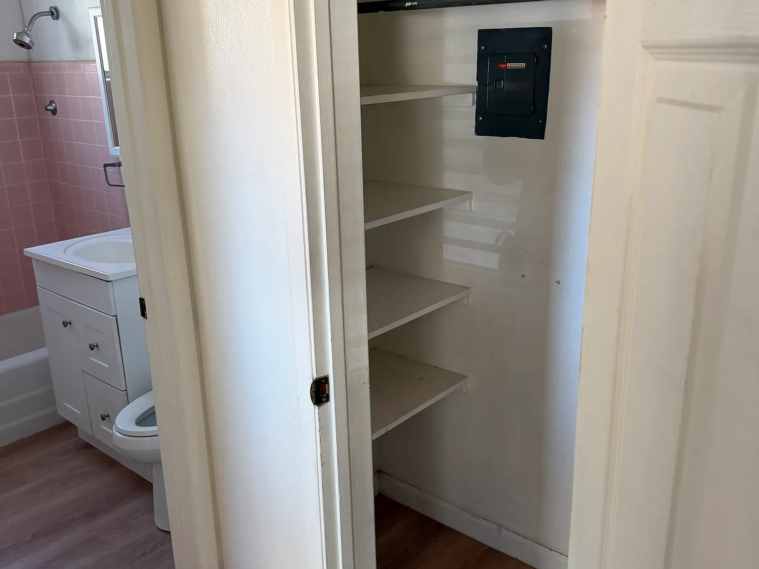 1 bed, 488 sqft, $1,100 — Photo 2