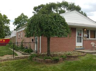 7805 Pardee Rd, Taylor, MI 48180