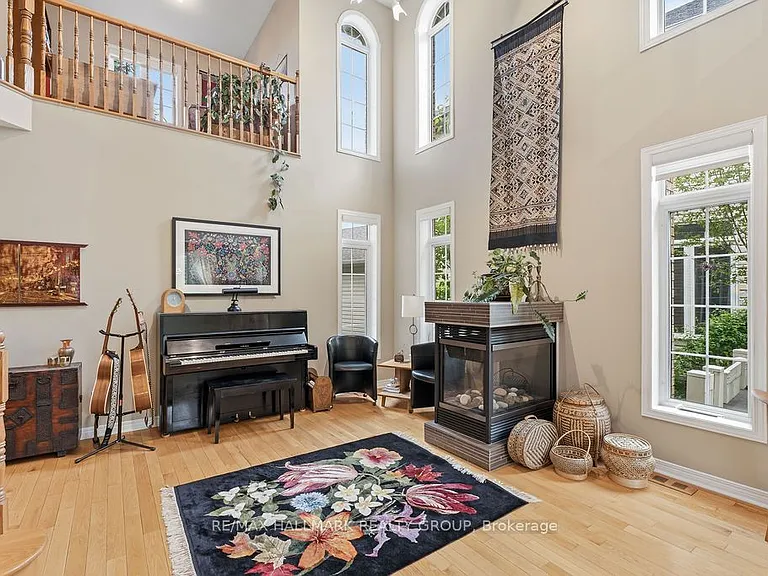 159 Borealis Cres — Photo 4
