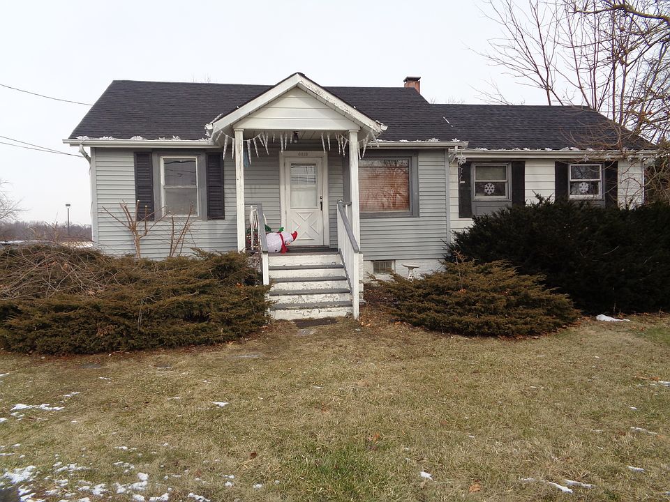 1st image of 6810 W 183rd St