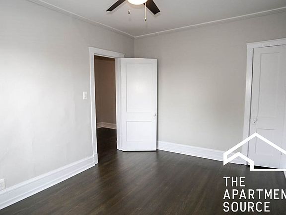 5th image of 1613 W Berteau Ave #3