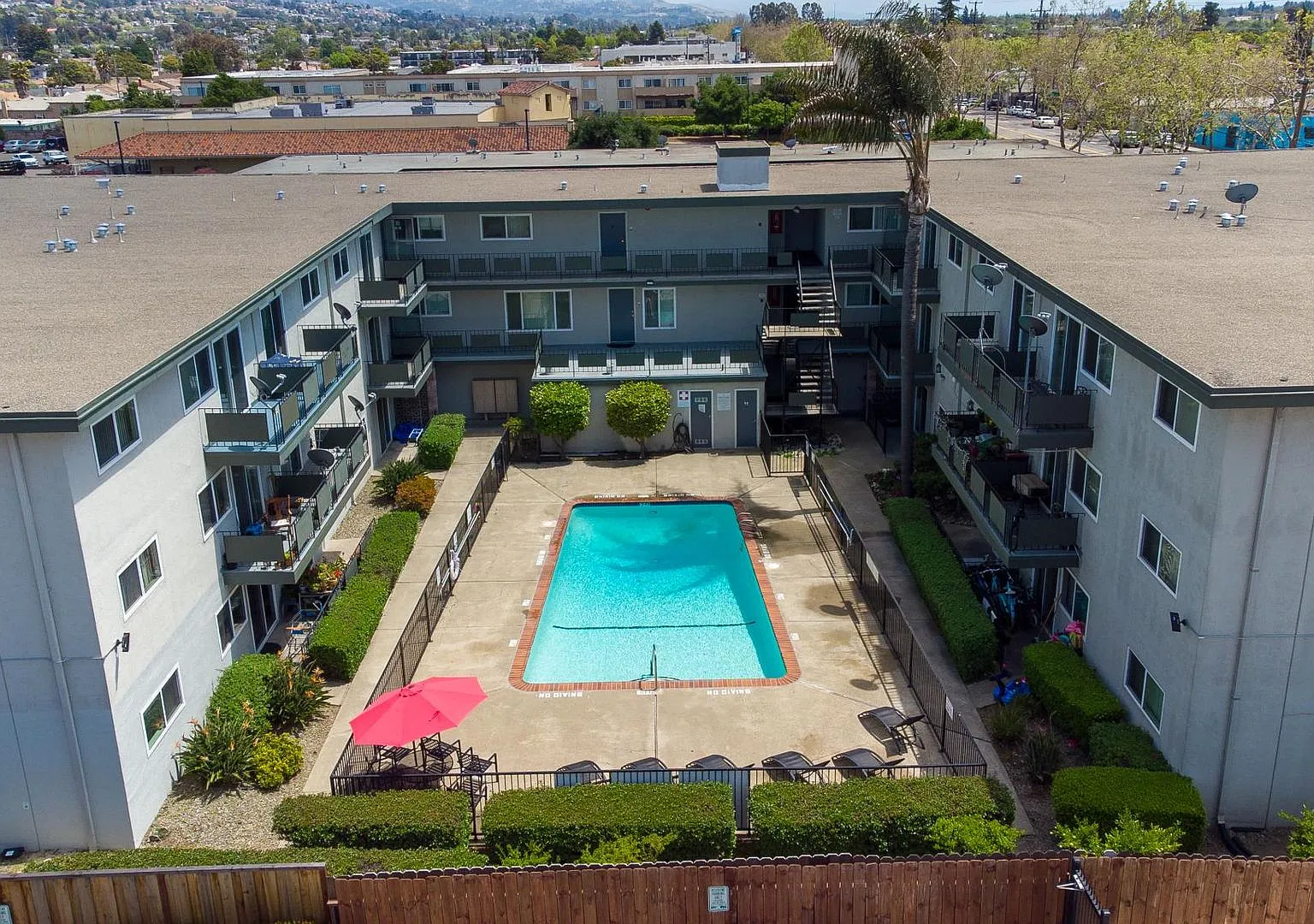 PARKWEST APARTMENTS — Photo 4