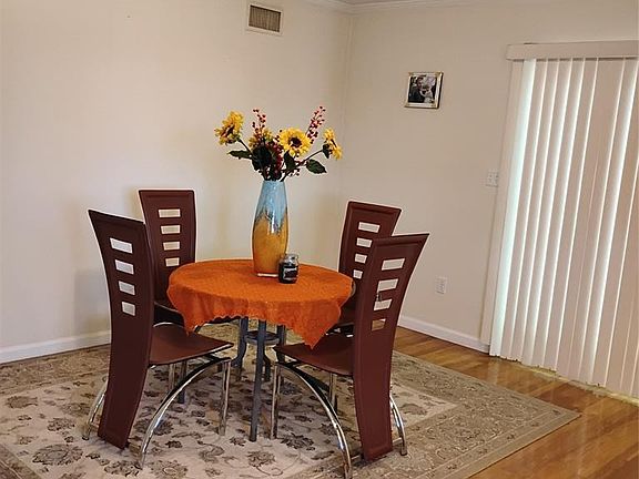 5th image of 277 3rd St