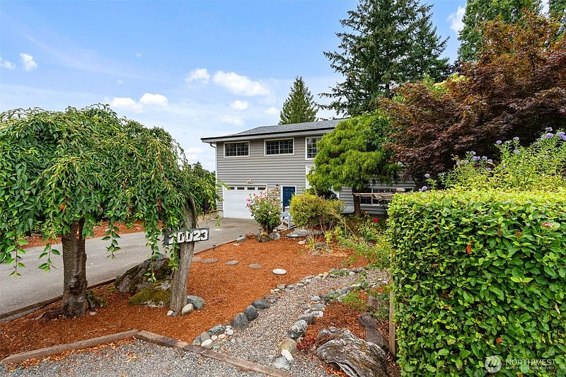 2nd image of 20023 6th Avenue S