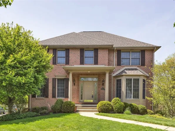 215 Gate Dancer Dr, Cranberry Township, PA 16066