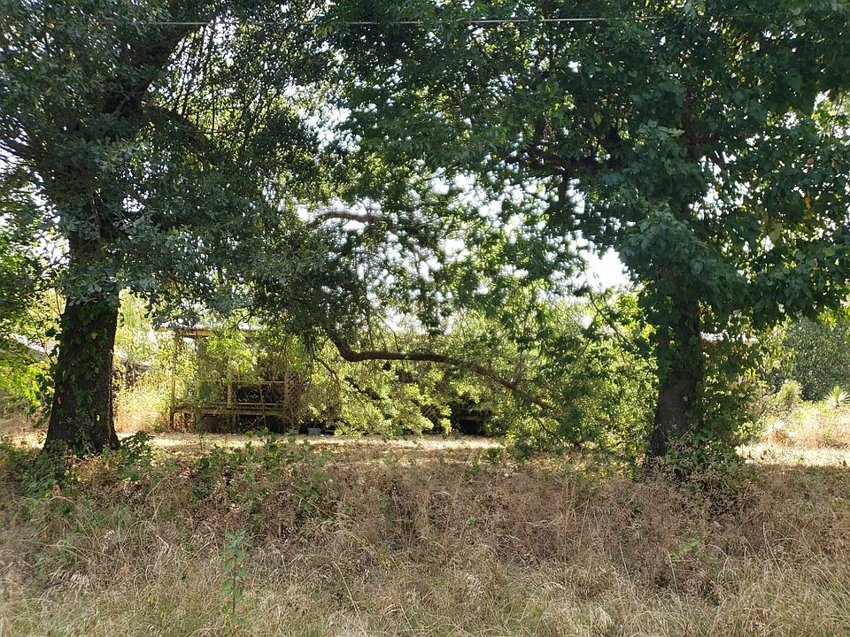 1st image of 502 McFarland St