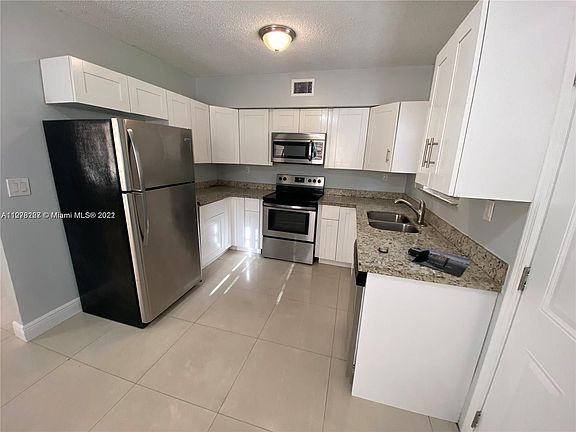 3rd image of 260 NW 50th St #0