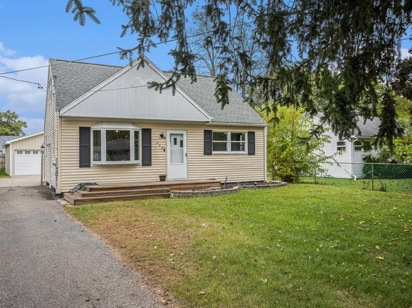 248 23rd St N, Springfield, MI 49037