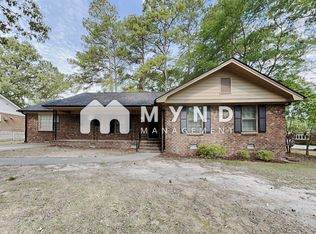 818 S Vermont St, Smithfield, NC 27577