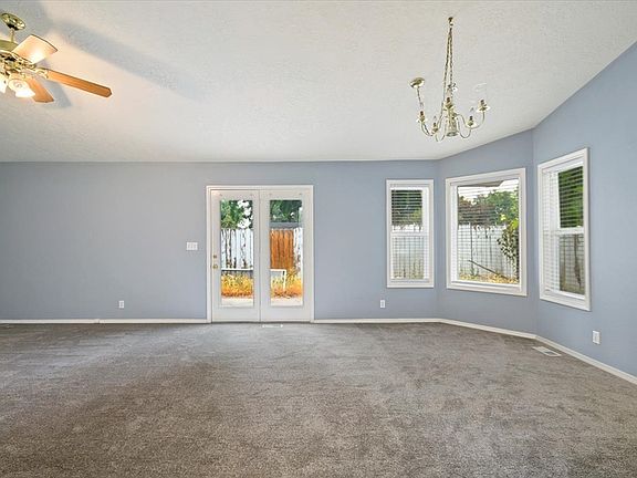 4th image of 636 W Richmond Ln