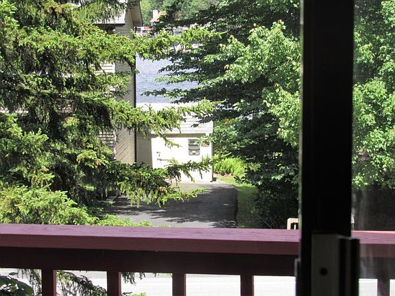 3rd image of 1482 Waterfront Dr