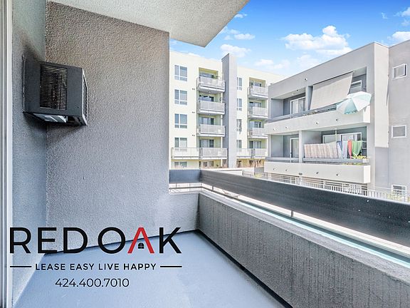 2nd image of 11225 Morrison St #216