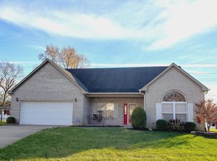 31 Golden Tree Ln, Indianapolis, IN 46227