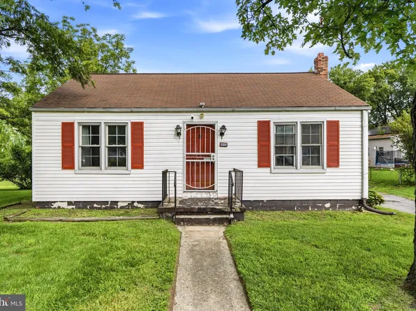 8902 Marquis Ln, Clinton, MD 20735
