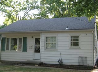 1831 SW Seabrook Ave, Topeka, KS 66604