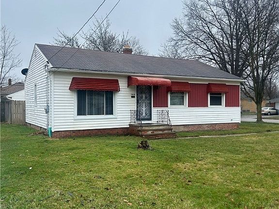 3rd image of 19118 Harvard Ave