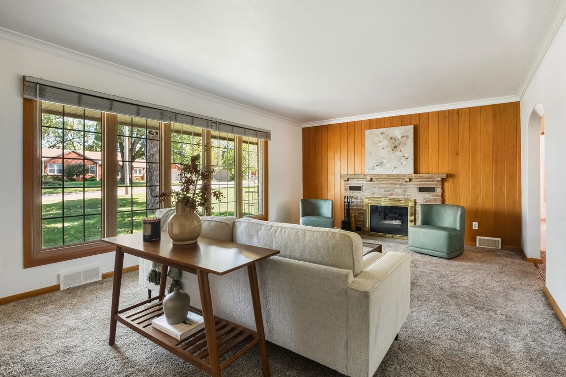 next background image