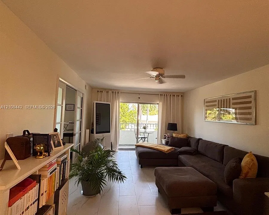 1610 Lenox Ave #302