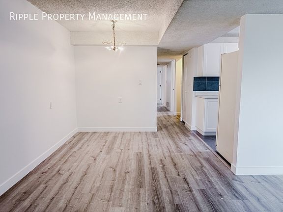 2nd image of 1513 36th St SE Unit B