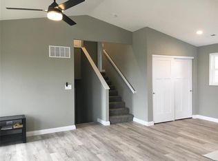 103 Old Barn Dr, Wright City, MO 63390