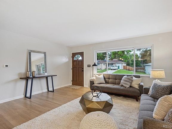 4th image of 3384 W Arlington Avenue
