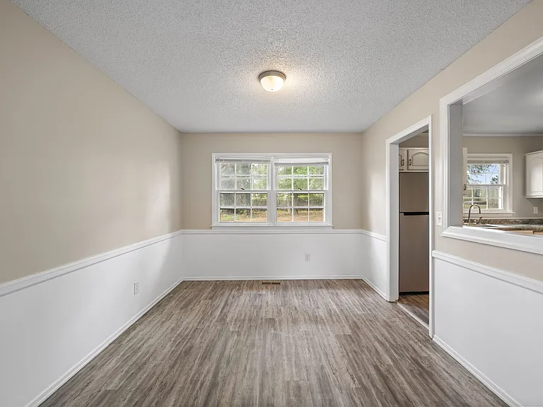 2103 Shane Dr — Photo 13