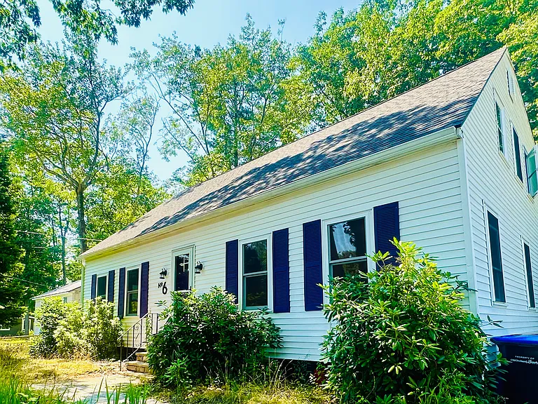 6 Shady Ln — Photo 1