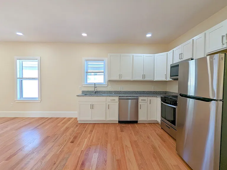 73 Merriam St #2 — Photo 2