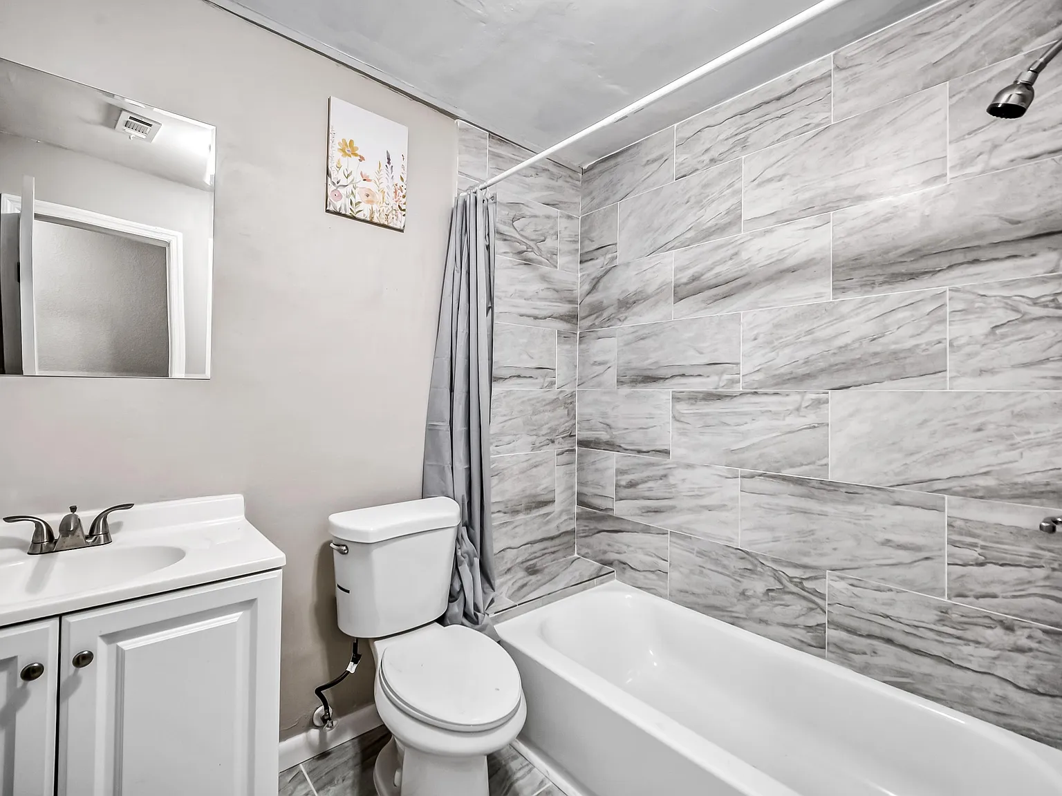 4 bed, 3.0 bath, 1571 sqft, $741 — Photo 4