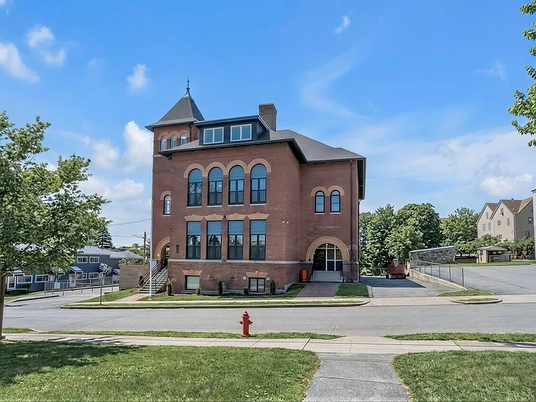72 Kendrick Ave #101 — Photo 20