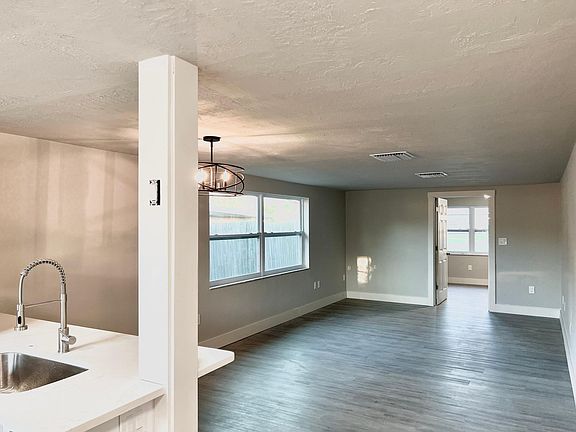 5th image of 2510 Flintwood Dr #2510