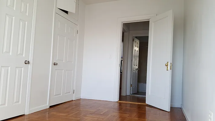 Rented by American Standard Realty Inc | media 16