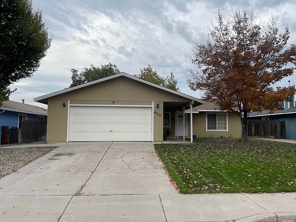 2nd image of 620 Ruth Way