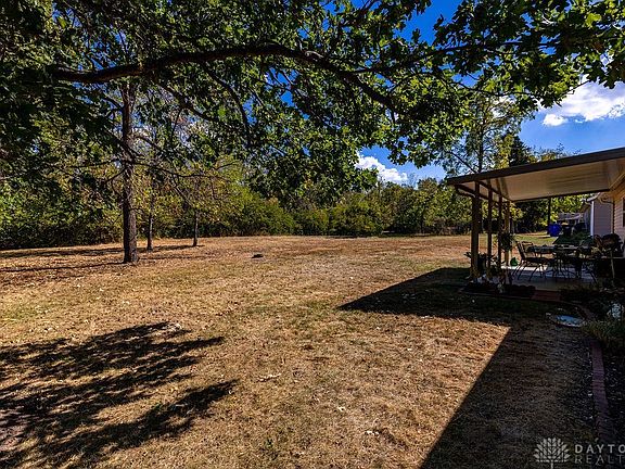 3rd image of 138 Sweet Gum Dr