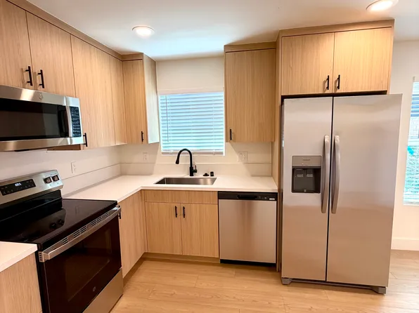 126 Birch St #A, Roseville, CA 95678