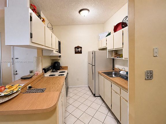 5th image of 7837 Ashmont Cir #212