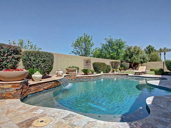5th image of 3834 E Cedar Dr