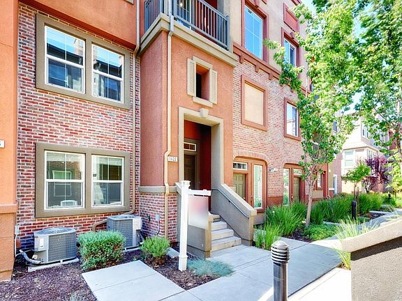3rd image of 1422 Neleigh Pl