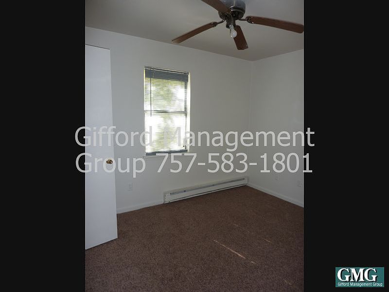 Good sized bedroom