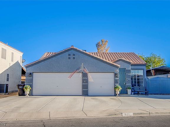 2nd image of 821 Zinnia Cir