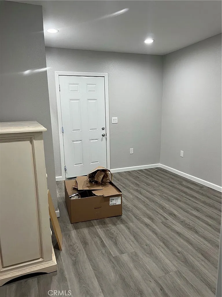 Studio, 800 sqft, $1,200 — Photo 1