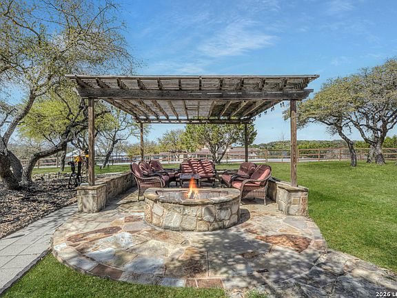 5th image of 115 Treeline